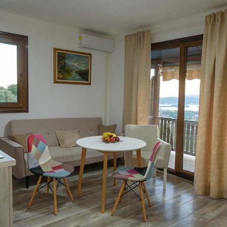 Sunset Holiday Home Tivat Bagian luar foto