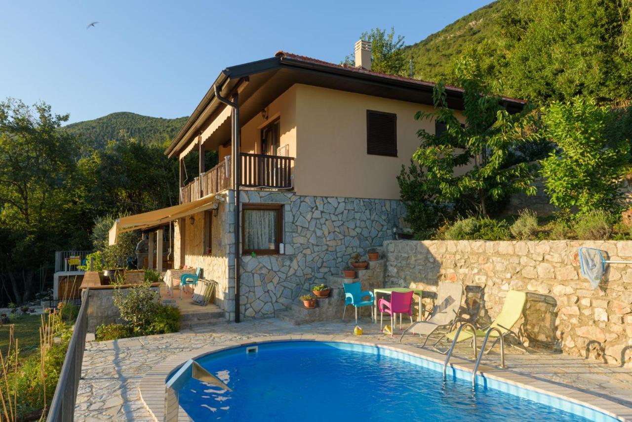 Sunset Holiday Home Tivat Bagian luar foto